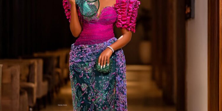 Isabella Radiates in a Vibrant Fuchsia and Green Ensemble That Redefines Joy Dressing