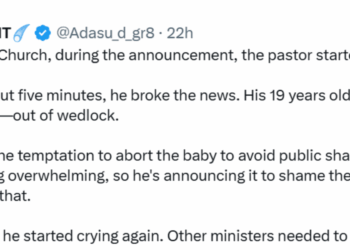 “My Daughter Is Pregnant” — Pastor Breaks Down In Tears Before His Congregation
